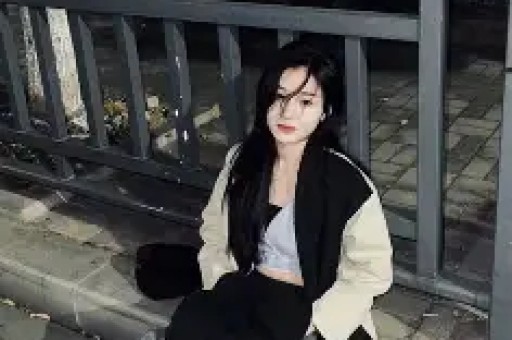 当红顶流恋情曝光！对方是美女网红离异带娃身材黑料被扒